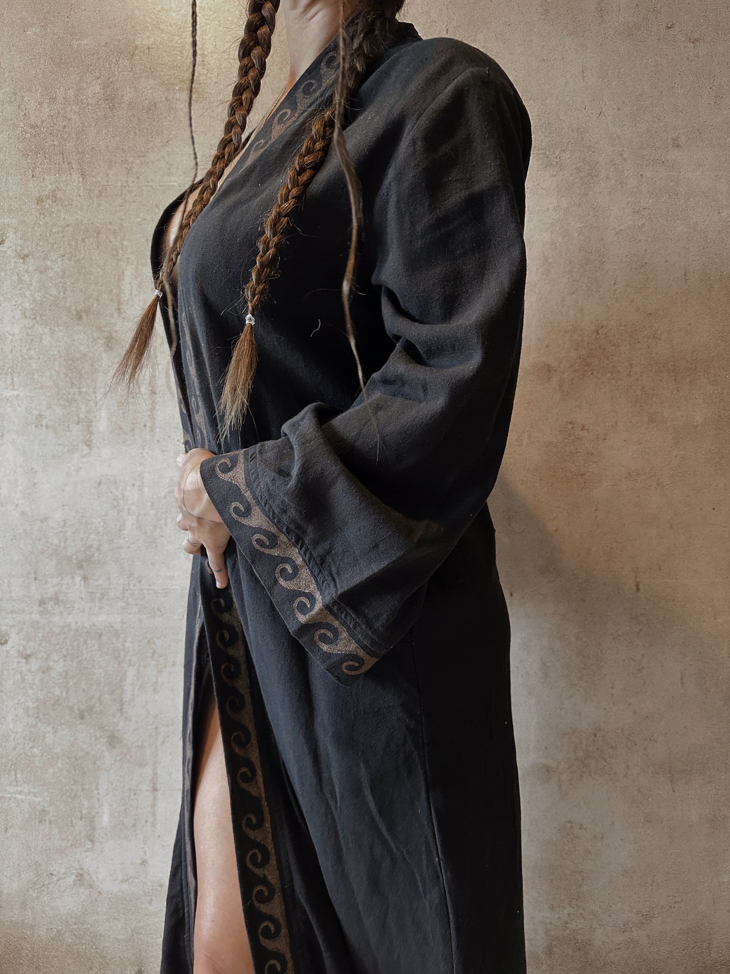 Nuha Kimono