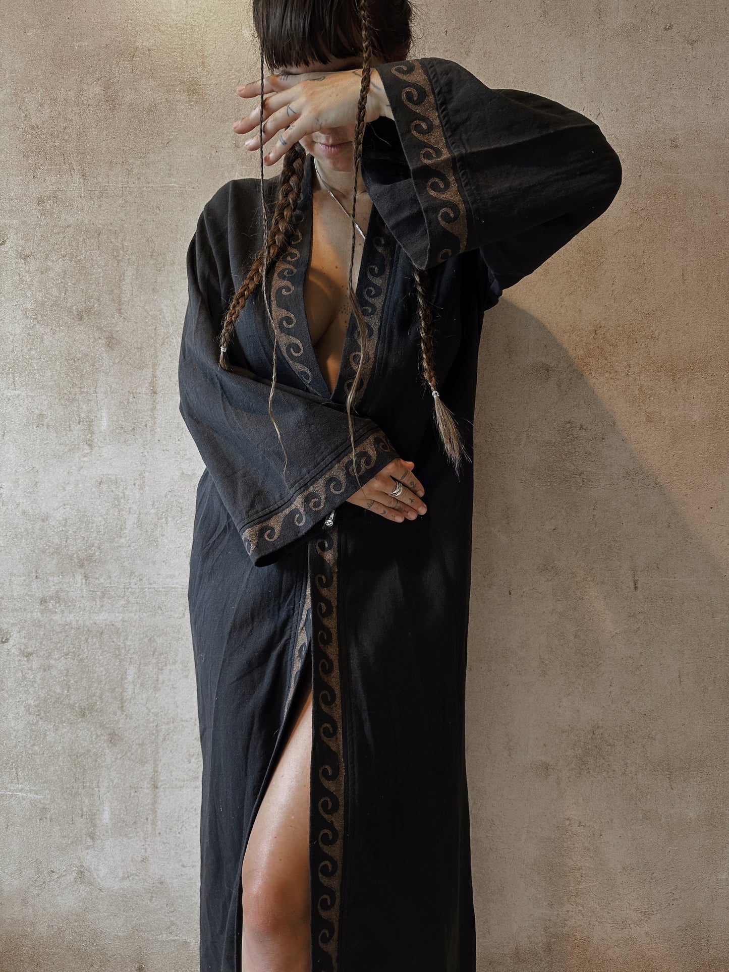 Nuha Kimono