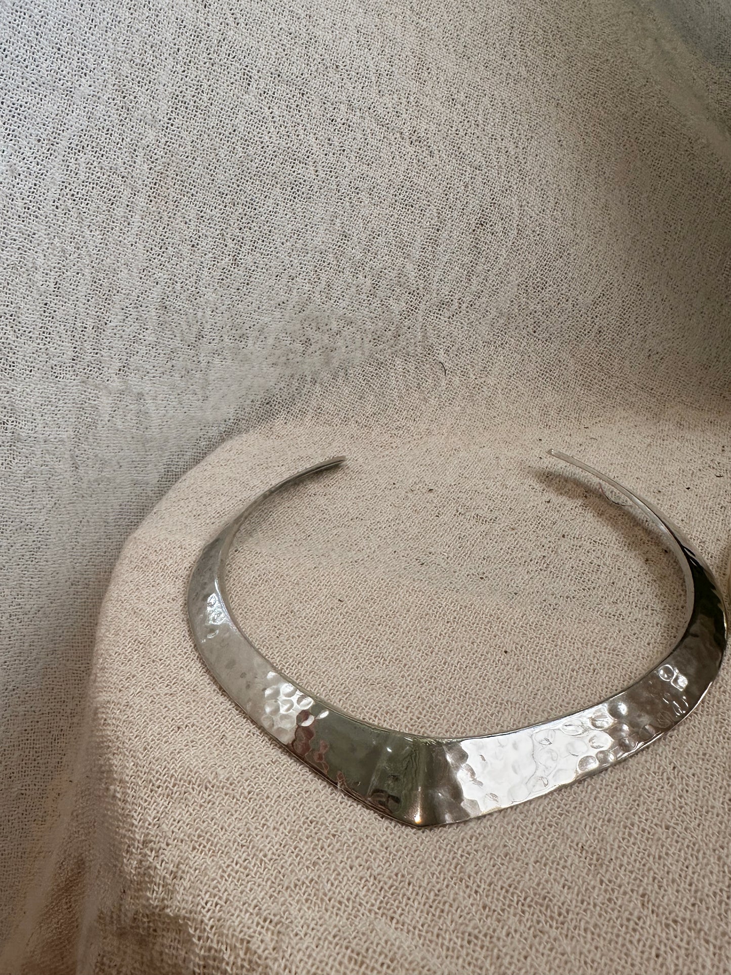 Dhanada Choker